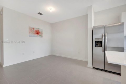 Снять в аренду виллу или дом в Майами, Флорида 3 спальни, 127.93м2, № 2002420 - фото 12