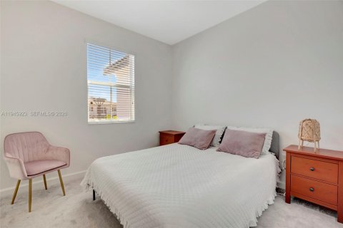 Снять в аренду виллу или дом в Майами, Флорида 3 спальни, 127.93м2, № 2002420 - фото 28