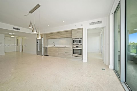 Condominio en alquiler en Miami Beach, Florida, 2 dormitorios, 88.44 m2 № 2031018 - foto 12