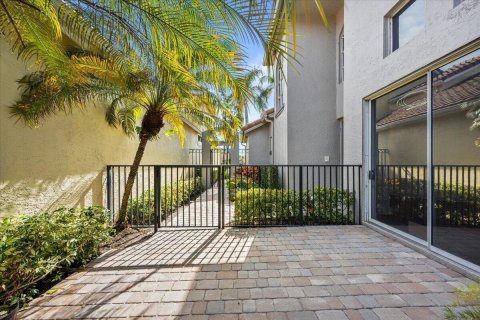 Villa ou maison à vendre à West Palm Beach, Floride: 3 chambres, 264.12 m2 № 2087750 - photo 8