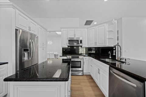 Villa ou maison à vendre à West Palm Beach, Floride: 3 chambres, 264.12 m2 № 2087750 - photo 15