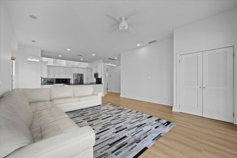 Villa ou maison à vendre à West Palm Beach, Floride: 3 chambres, 264.12 m2 № 2087750 - photo 20