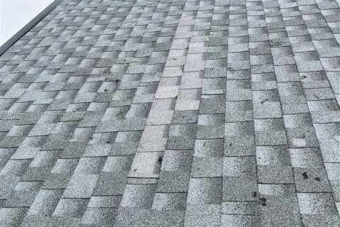 House in Hollywood, Florida 2 bedrooms, 106.65 sq.m. № 2001111 - photo 4