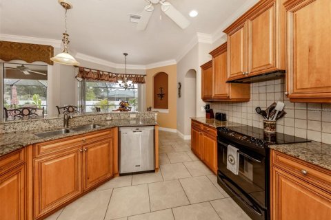 House in North Port, Florida 3 bedrooms, 170.29 sq.m. № 1734872 - photo 10