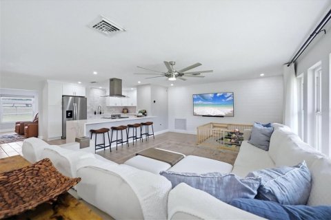 Villa ou maison à vendre à Sarasota, Floride: 4 chambres, 197.51 m2 № 2406602 - photo 21