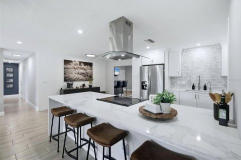 Villa ou maison à vendre à Sarasota, Floride: 4 chambres, 197.51 m2 № 2406602 - photo 25