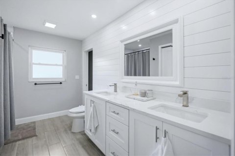 Villa ou maison à vendre à Sarasota, Floride: 4 chambres, 197.51 m2 № 2406602 - photo 10