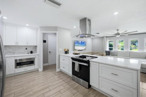 Villa ou maison à vendre à Sarasota, Floride: 4 chambres, 197.51 m2 № 2406602 - photo 27