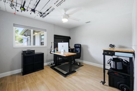Villa ou maison à vendre à Sarasota, Floride: 4 chambres, 197.51 m2 № 2406602 - photo 12