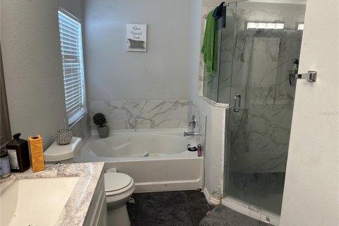 Casa en venta en Wesley Chapel, Florida, 4 dormitorios, 165.55 m2 № 1912929 - foto 15