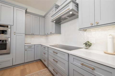 Townhouse in Clearwater, Florida 3 bedrooms, 287.81 sq.m. № 2097056 - photo 8