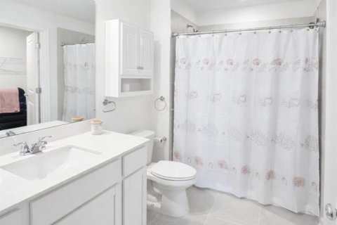 House in Winter Haven, Florida 3 bedrooms, 138.15 sq.m. № 2146126 - photo 9