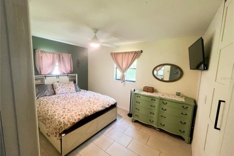House in Tampa, Florida 3 bedrooms, 95.88 sq.m. № 1895138 - photo 8