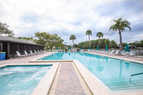 Condo in Tarpon Springs, Florida, 2 bedrooms  № 1813648 - photo 26