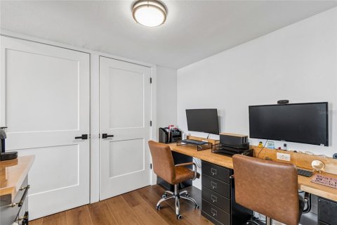 Купить кондоминиум в Клируотер, Флорида 6 комнат, 124.02м2, № 2197008 - фото 13