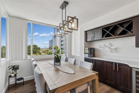 Купить кондоминиум в Клируотер, Флорида 6 комнат, 124.02м2, № 2197008 - фото 10