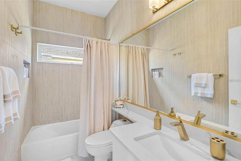 Villa ou maison à louer à Sarasota, Floride: 3 chambres, 155.15 m2 № 1649551 - photo 20