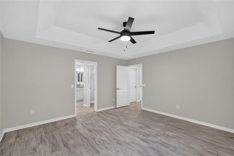 House in The Villages, Florida 3 bedrooms, 153.66 sq.m. № 2405464 - photo 23
