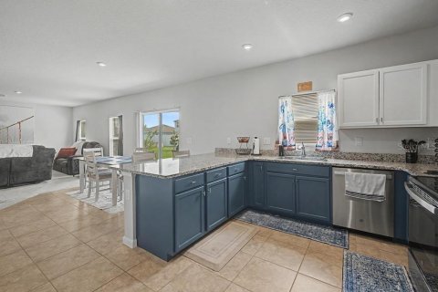 House in Brooksville, Florida 4 bedrooms, 205.96 sq.m. № 2225411 - photo 19