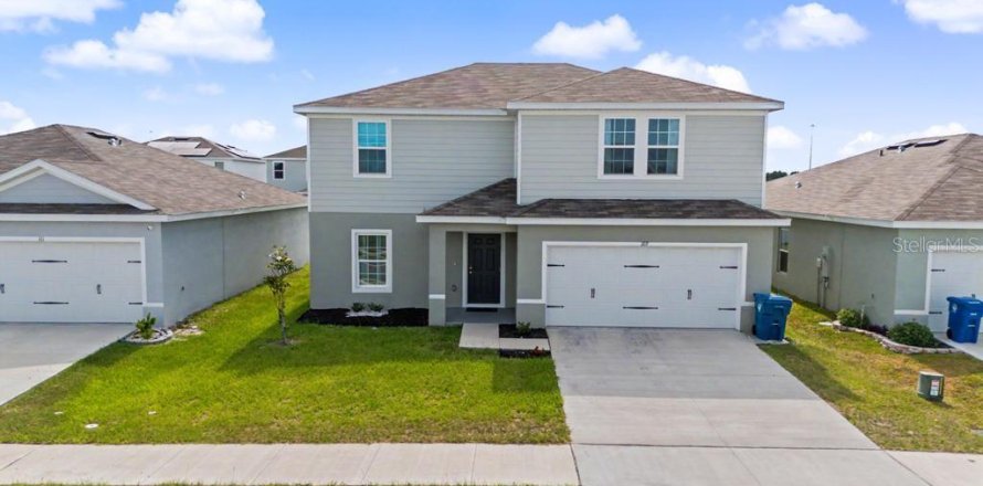 House in Brooksville, Florida 4 bedrooms, 205.96 sq.m. № 2225411