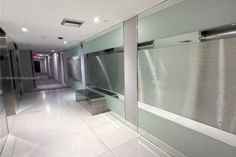 Купить кондоминиум в Авентура, Флорида 1 спальня, 84.82м2, № 1897614 - фото 12
