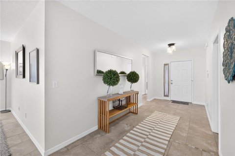 Casa en venta en Groveland, Florida, 3 dormitorios, 176.05 m2 № 2167327 - foto 5