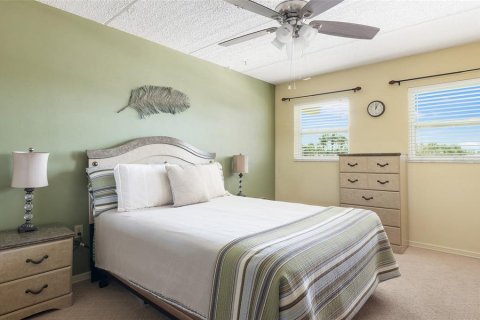 Copropriété à vendre à Saint Petersburg, Floride: 1 chambre, 85.47 m2 № 1625492 - photo 18