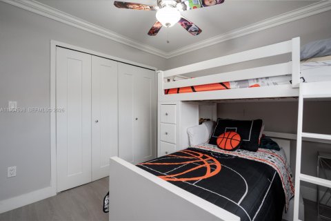 Townhouse in Miami, Florida 3 bedrooms, 171.68 sq.m. № 2011666 - photo 19