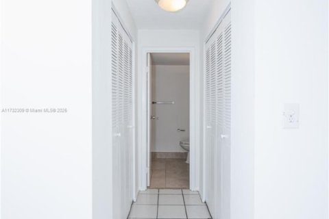 Condominio en venta en North Miami Beach, Florida, 2 dormitorios, 96.62 m2 № 1864579 - foto 21