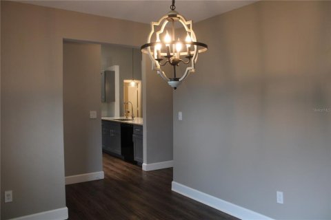 Casa en alquiler en Clearwater, Florida, 3 dormitorios, 121.14 m2 № 1899407 - foto 4