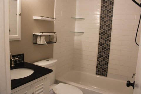 Casa en alquiler en Clearwater, Florida, 3 dormitorios, 121.14 m2 № 1899407 - foto 30