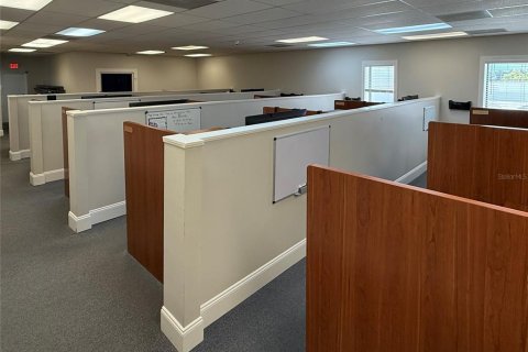 Immobilier commercial à louer à Ocala, Floride № 2383970 - photo 8