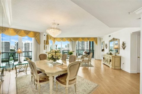 Condo in Aventura, Florida, 2 bedrooms  № 1955535 - photo 6