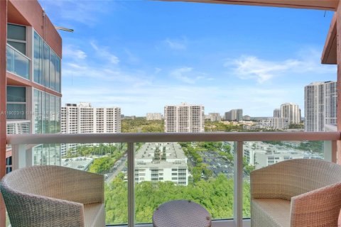 Condo in Aventura, Florida, 2 bedrooms  № 1955535 - photo 29