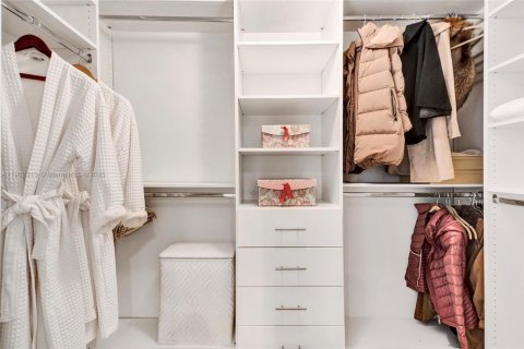 Condo in Aventura, Florida, 2 bedrooms  № 1955535 - photo 27