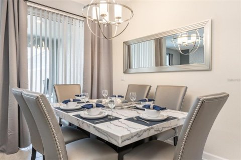 Купить таунхаус в Дэвенпорт, Флорида 8 комнат, 177.81м2, № 1661909 - фото 4