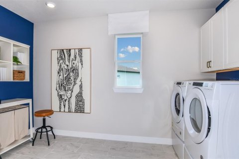 House in Ocala, Florida 2 bedrooms, 210.8 sq.m. № 1835617 - photo 12