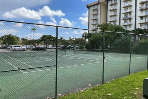 Купить кондоминиум в Майами, Флорида 1 спальня, 53.88м2, № 1956743 - фото 3