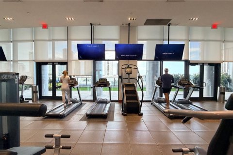 Condo in Miami, Florida, 2 bedrooms  № 2056001 - photo 30