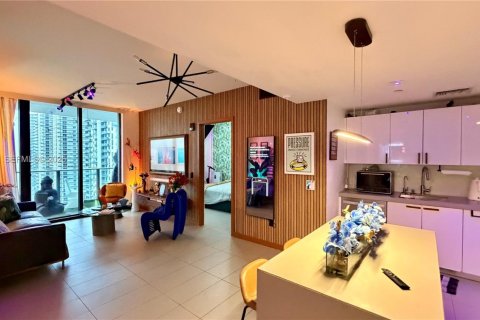 Condo in Miami, Florida, 2 bedrooms  № 2056001