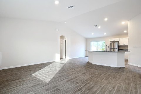 Villa ou maison à vendre à Cape Coral, Floride: 3 chambres, 126.07 m2 № 1912807 - photo 4