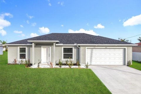 Villa ou maison à vendre à Cape Coral, Floride: 3 chambres, 126.07 m2 № 1912807 - photo 1