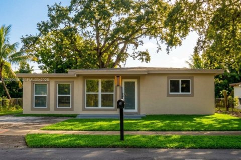 House in West Park, Florida 4 bedrooms, 123.84 sq.m. № 2397574