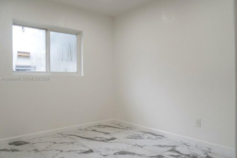 House in West Park, Florida 4 bedrooms, 123.84 sq.m. № 2397574 - photo 12