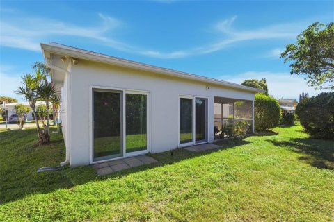 Купить виллу или дом в Тамарак, Флорида 2 спальни, 117.8м2, № 1996825 - фото 22