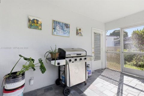 Купить виллу или дом в Тамарак, Флорида 2 спальни, 117.8м2, № 1996825 - фото 19