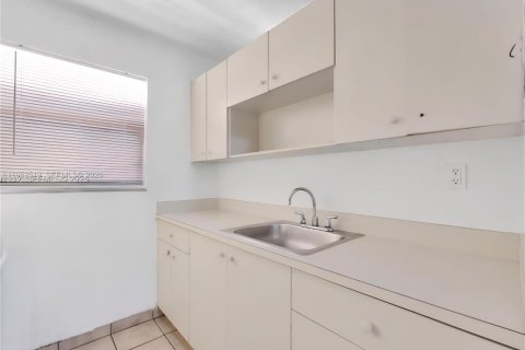 Купить кондоминиум в Хайалиа, Флорида 2 спальни, 74.51м2, № 2006715 - фото 3