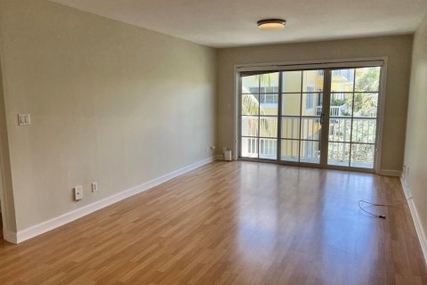 Condominio en venta en Fort Lauderdale, Florida, 2 dormitorios, 89.19 m2 № 2245692 - foto 2