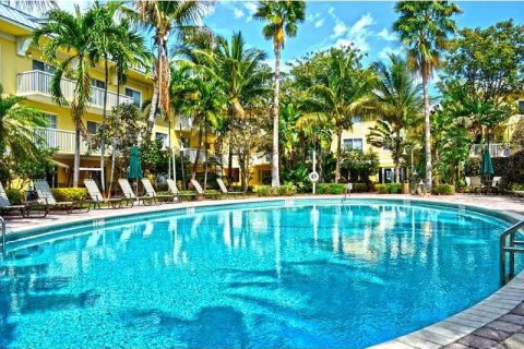 Condominio en Fort Lauderdale, Florida, 2 dormitorios № 2245692