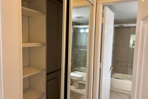 Condominio en venta en Fort Lauderdale, Florida, 2 dormitorios, 89.19 m2 № 2245692 - foto 15